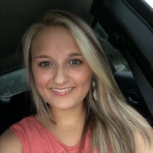 Meet your Posher, Kaitlyn